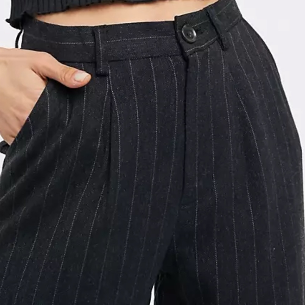 ✨ NWOT Pinstripe Trousers